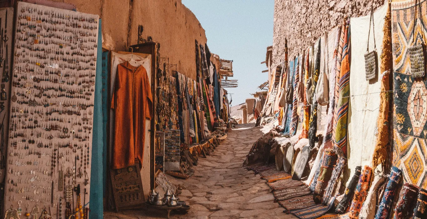 alex-azabache-a_8gEuwgBi8-unsplash