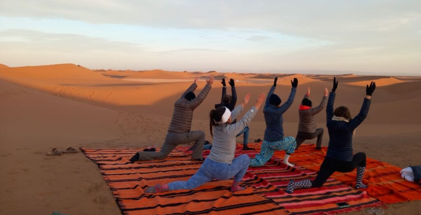 trek-yoga-desert-maroc-1024×576